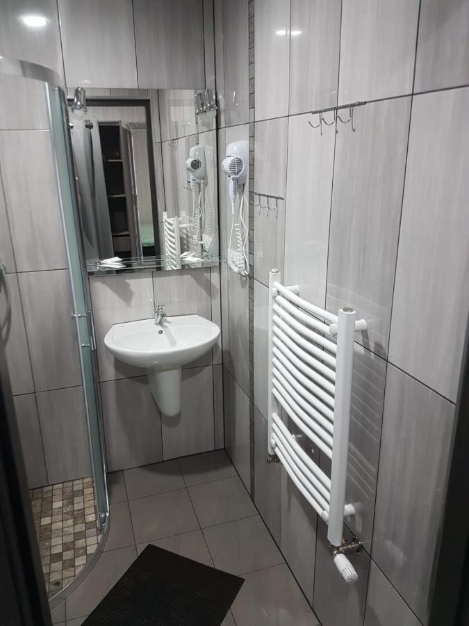 Hotel H-Odra Nowa Sol Esterno foto