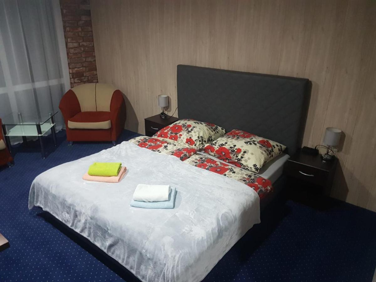 Hotel H-Odra Nowa Sol Esterno foto