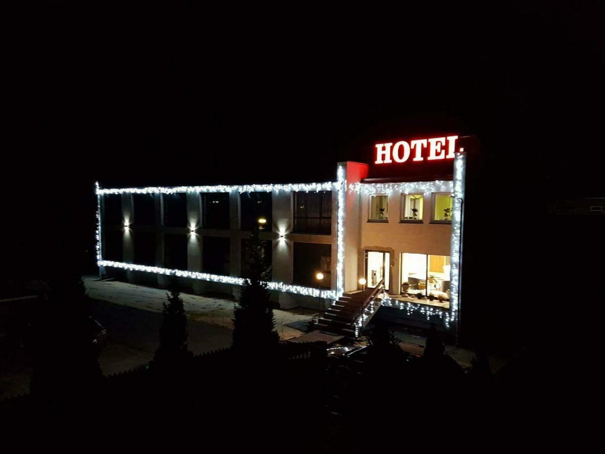 Hotel H-Odra Nowa Sol Esterno foto